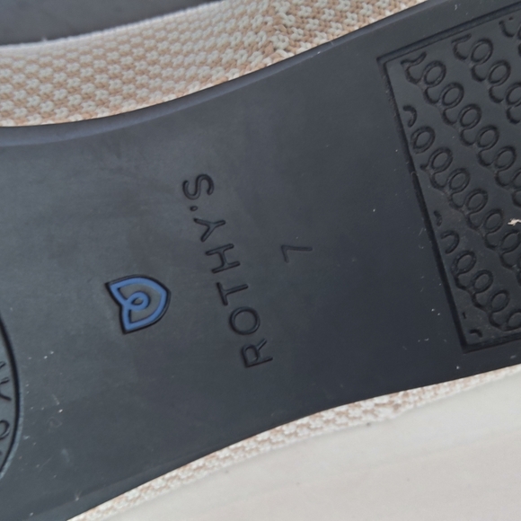 ROTHY'S cream color the square in tuxedo captoe - Picture 7 of 11